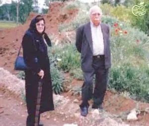 دکتر محمد حسین مبین، ملقب به پزشک کفش دوز